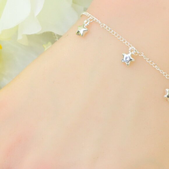 Minimalist Bracelet, Sleek & Modern Design, Women’s Fashion, YC110171-B - Picture 7 of 10